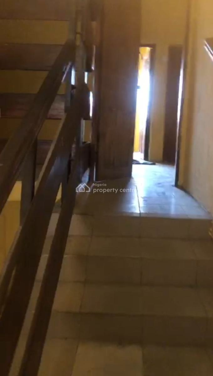 Distress 5 Bedrooms Detached Duplex with 2 Units of 3 Bedrooms Flat, Rock Stone Estate, Badore, Ajah, Lagos, Detached Duplex for Sale