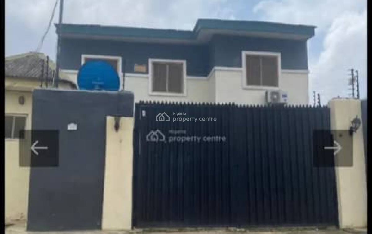 a Decent 3 Bedroom Duplex with Self Compound, Ajao Estate, Off Osolo Road, Isolo, Lagos, Detached Duplex for Sale