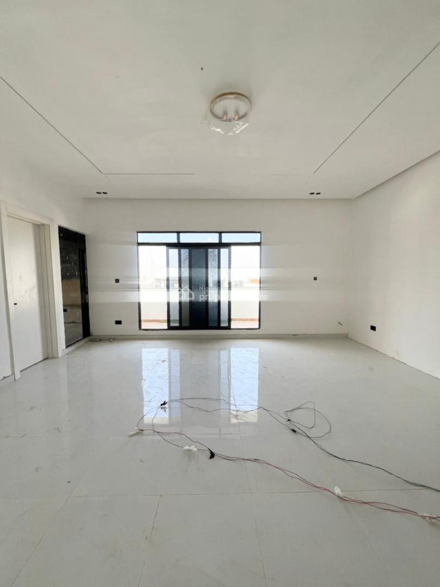 Luxurious  2 Bedroom Penthouse with Pool,elevator in a Secure Estate, Ikate, Lekki, Lagos, House for Sale
