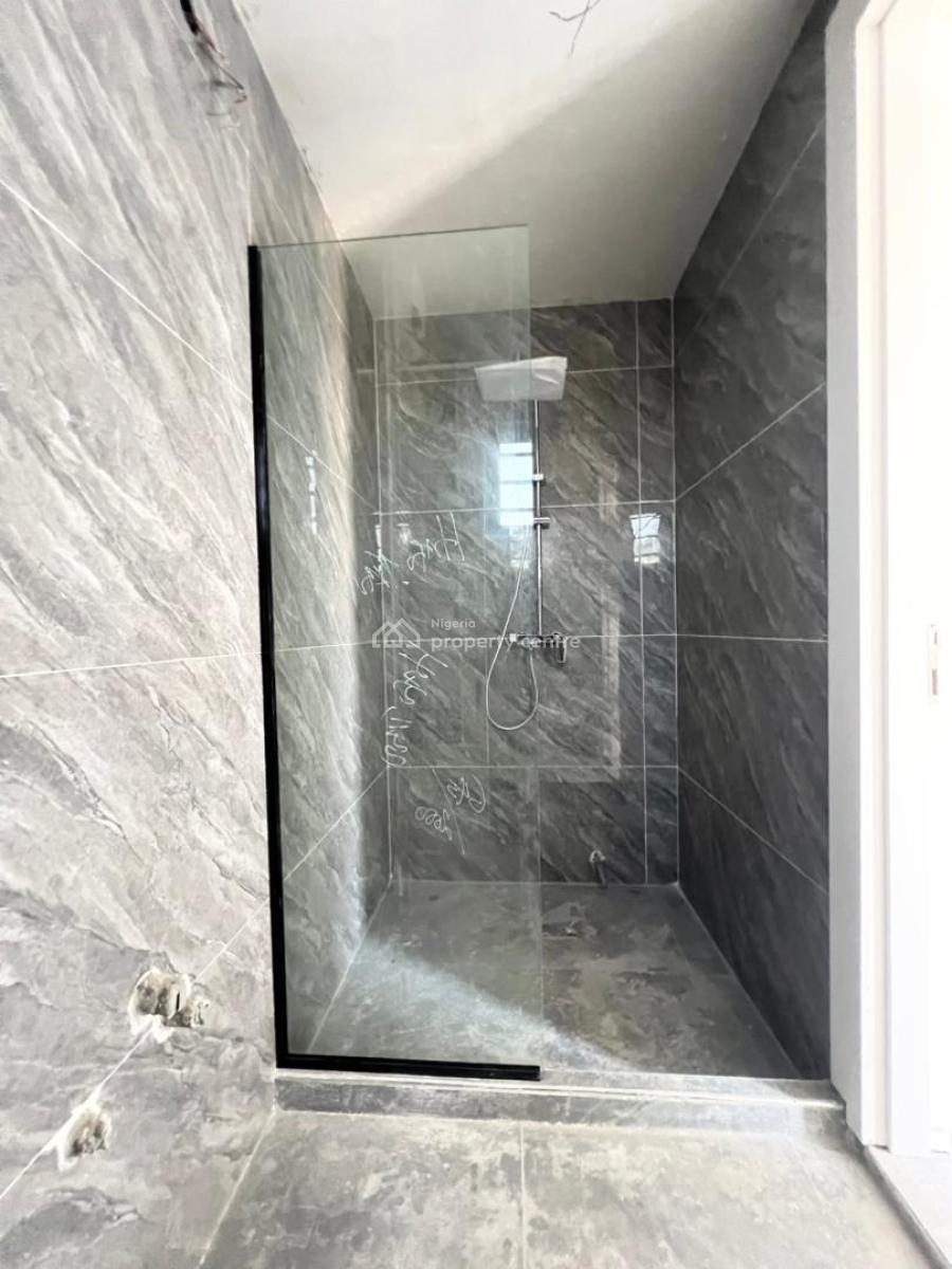 Luxurious  2 Bedroom Penthouse with Pool,elevator in a Secure Estate, Ikate, Lekki, Lagos, House for Sale