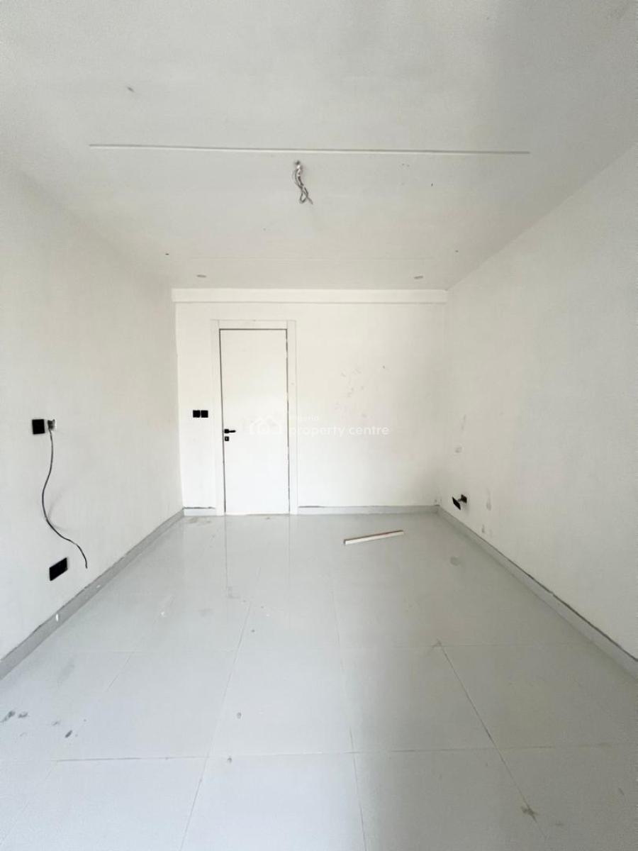 Luxurious  2 Bedroom Penthouse with Pool,elevator in a Secure Estate, Ikate, Lekki, Lagos, House for Sale