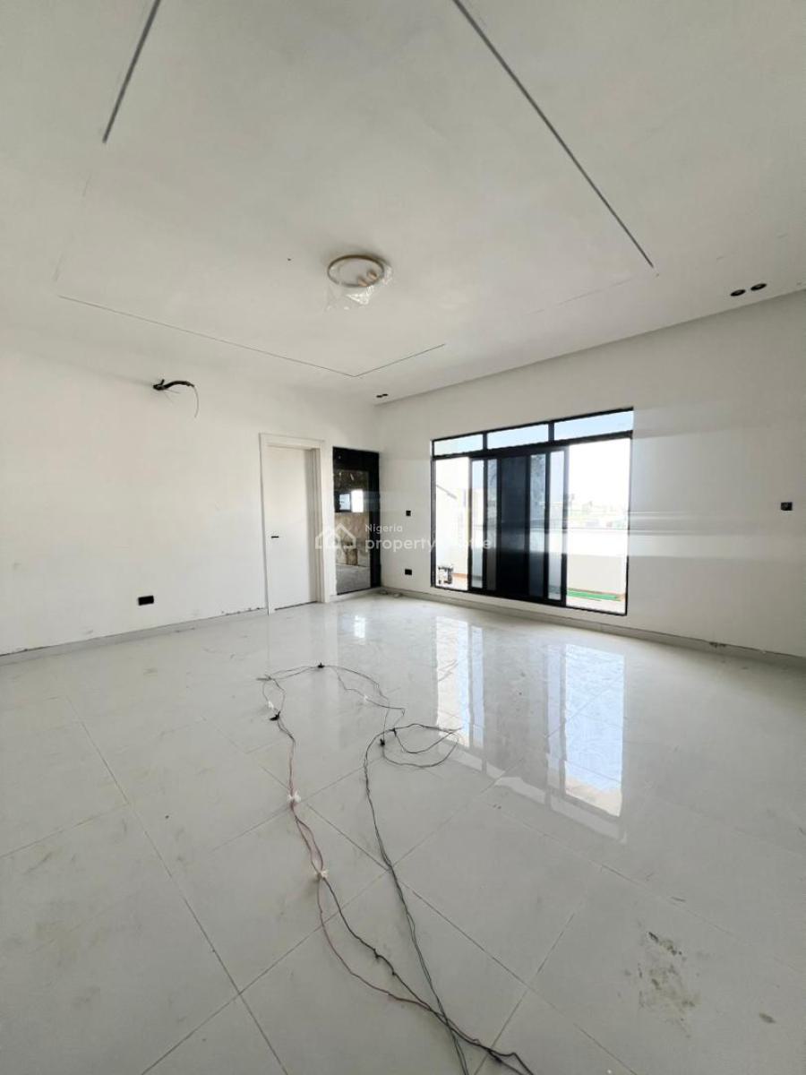 Luxurious  2 Bedroom Penthouse with Pool,elevator in a Secure Estate, Ikate, Lekki, Lagos, House for Sale