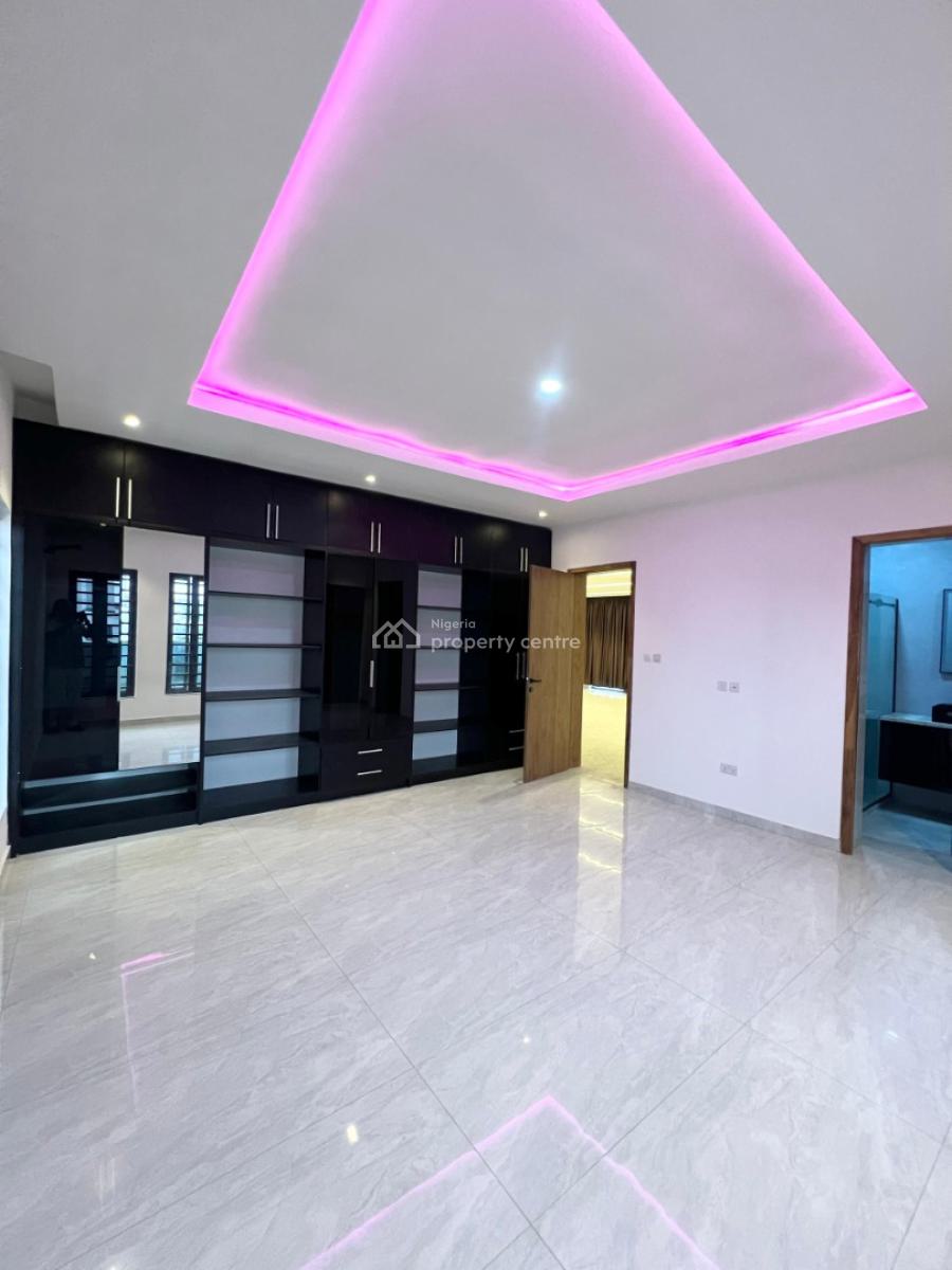 Luxury 2 Bedroom Penthouse with Elevator and Pool in a Secure Estate, Ikate, Lekki, Lagos, House for Sale