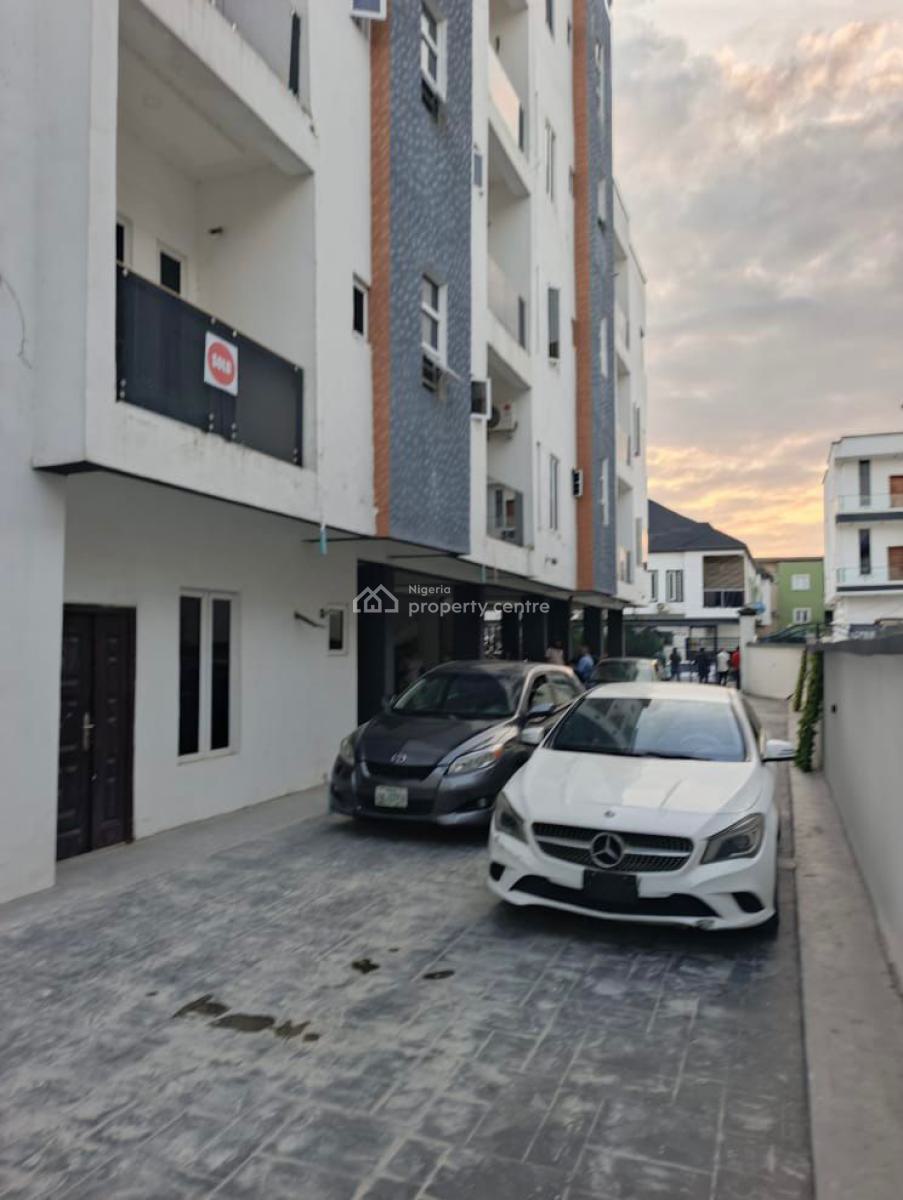 Tastefully Built & Serviced 2 Bedroom Apartment, Osapa, Lekki, Lagos, Flat / Apartment for Rent