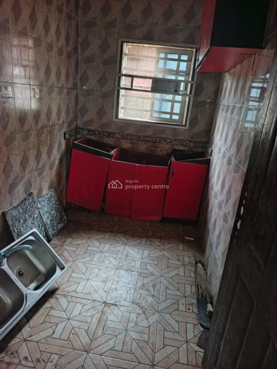 Spacious 2 Bedroom Flat with Rooms En Suite, Aboru, Iyana Ipaja, Ipaja, Lagos, Flat / Apartment for Rent