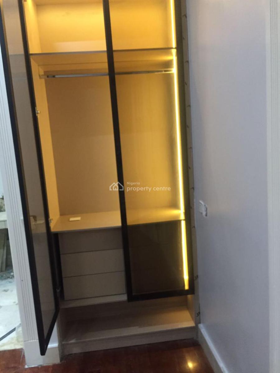 4 Bedroom Condominium Flat with Bq, Pool and Gym, Victoria Island (vi), Lagos, Flat / Apartment for Rent