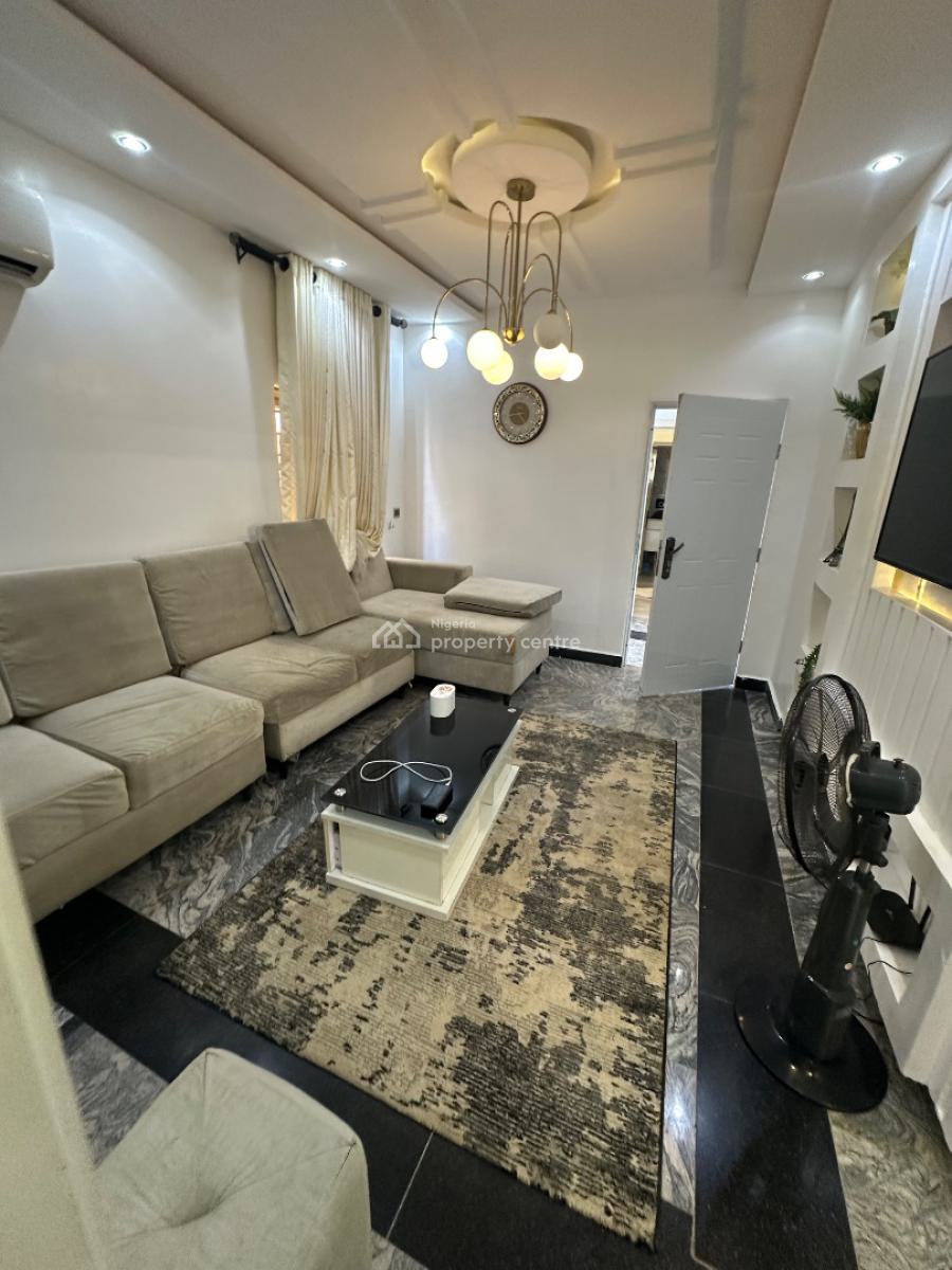 a Well Furnished One Bedroom Furnished Apartment in a Sweet Estate, 6th Avenue, Gwarinpa, Abuja, Mini Flat (room and Parlour) Short Let