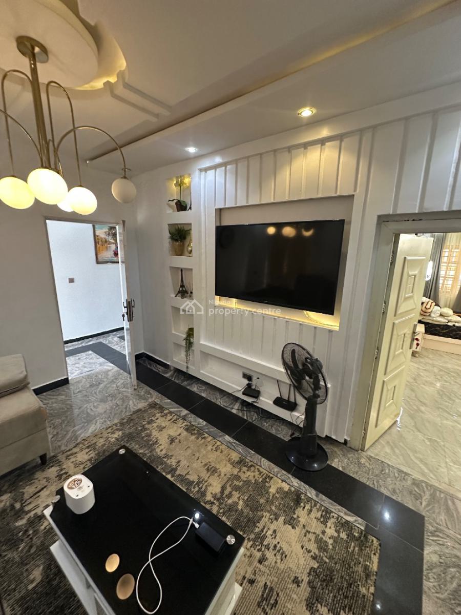 a Well Furnished One Bedroom Furnished Apartment in a Sweet Estate, 6th Avenue, Gwarinpa, Abuja, Mini Flat (room and Parlour) Short Let