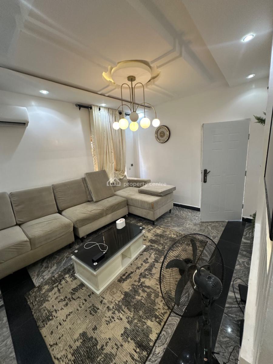 a Well Furnished One Bedroom Furnished Apartment in a Sweet Estate, 6th Avenue, Gwarinpa, Abuja, Mini Flat (room and Parlour) Short Let