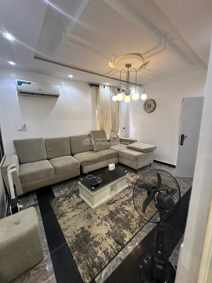 a Well Furnished One Bedroom Furnished Apartment in a Sweet Estate, 6th Avenue, Gwarinpa, Abuja, Mini Flat (room and Parlour) Short Let