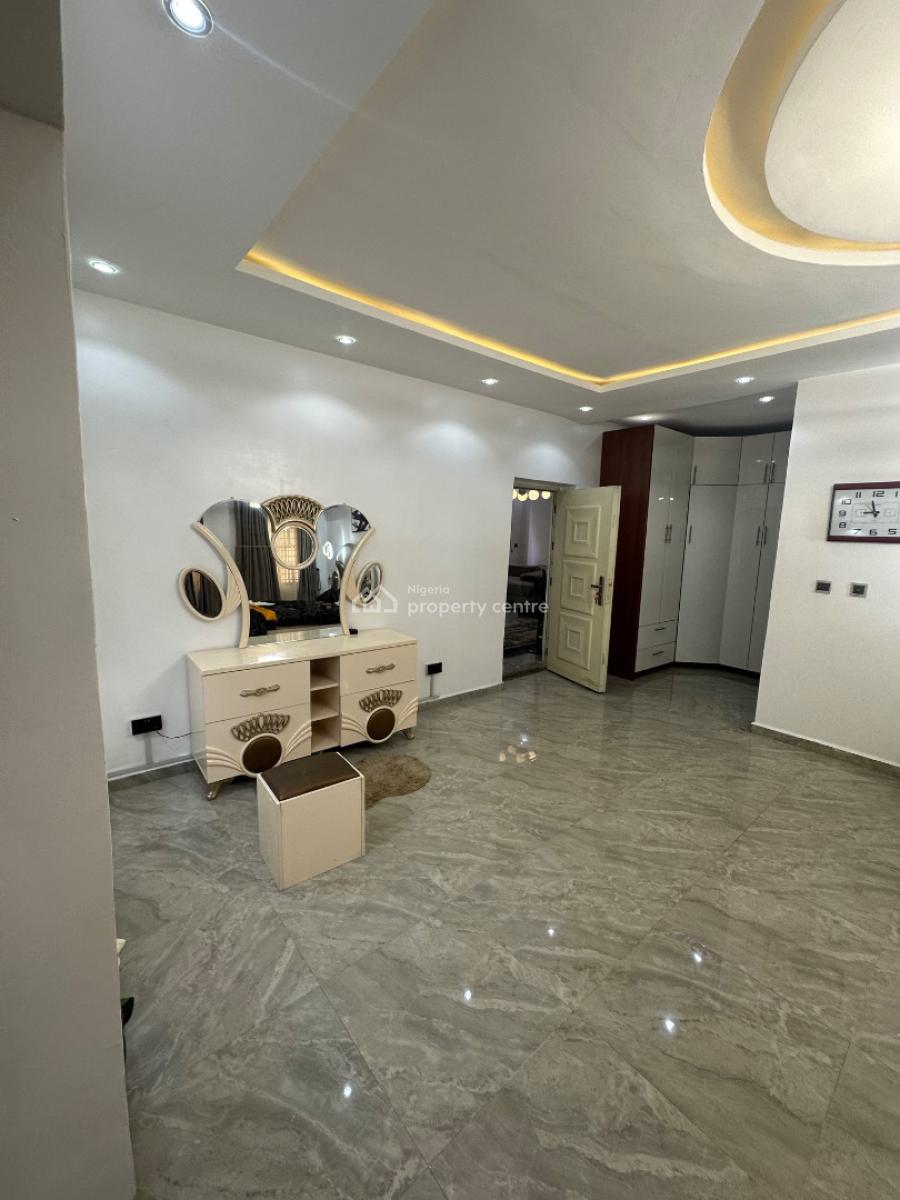 a Well Furnished One Bedroom Furnished Apartment in a Sweet Estate, 6th Avenue, Gwarinpa, Abuja, Mini Flat (room and Parlour) Short Let