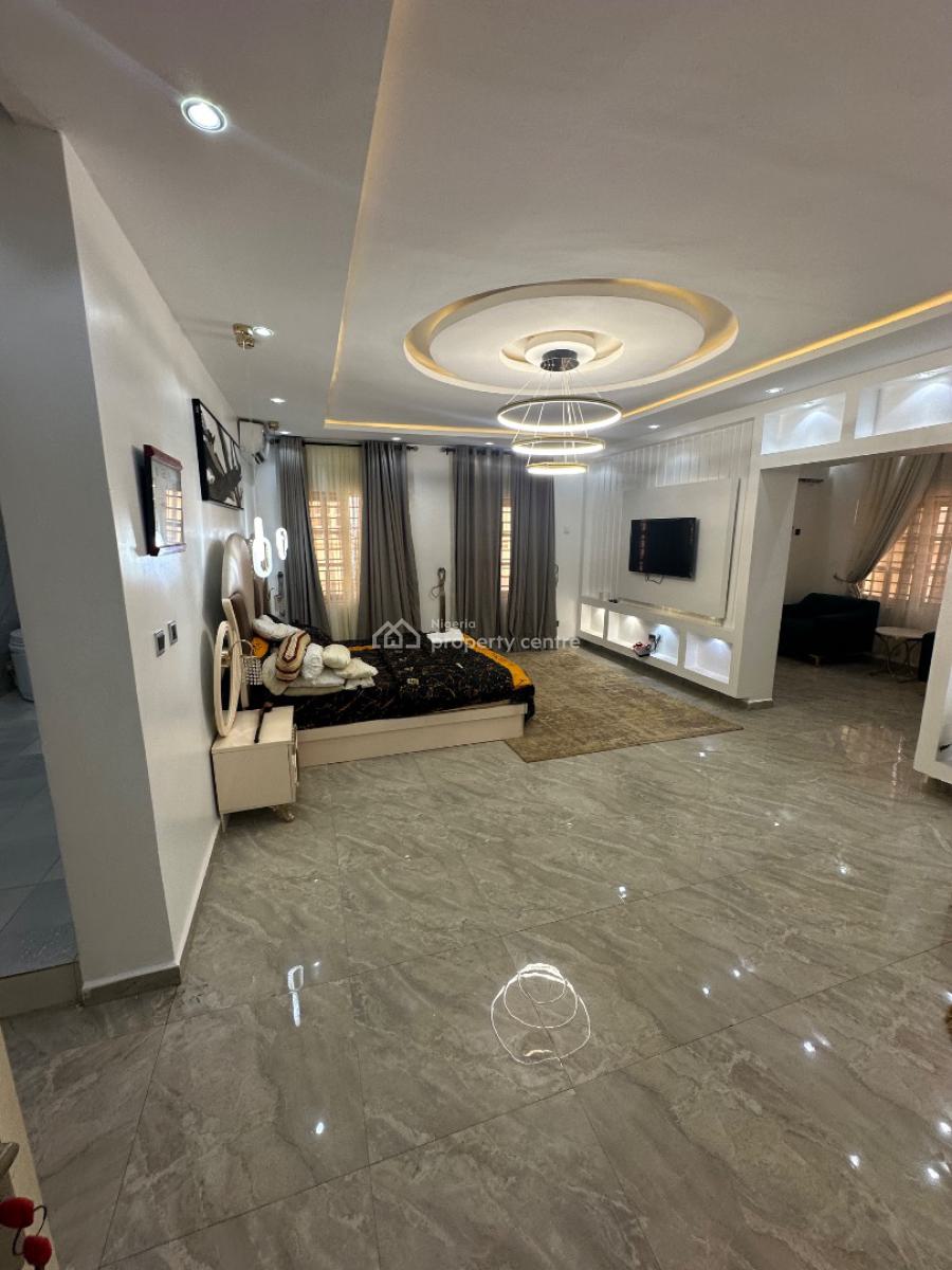 a Well Furnished One Bedroom Furnished Apartment in a Sweet Estate, 6th Avenue, Gwarinpa, Abuja, Mini Flat (room and Parlour) Short Let