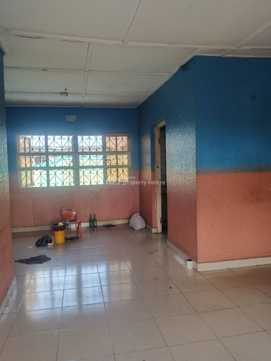 Two Bedroom Apartment Available in a Serene Area, Alagomeji, Alagomeji, Yaba, Lagos, Flat / Apartment for Rent