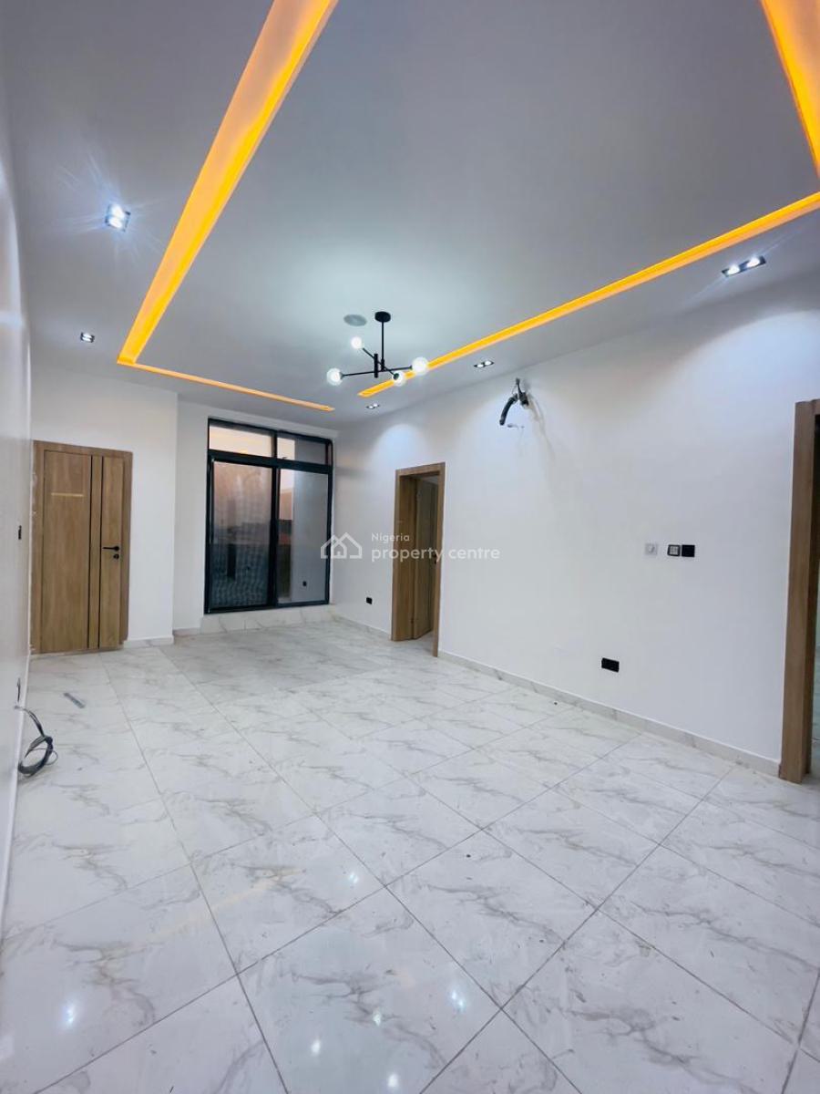 Luxury 2 Bedrooms Apartment, Ologolo, Lekki, Lagos, Flat / Apartment for Sale