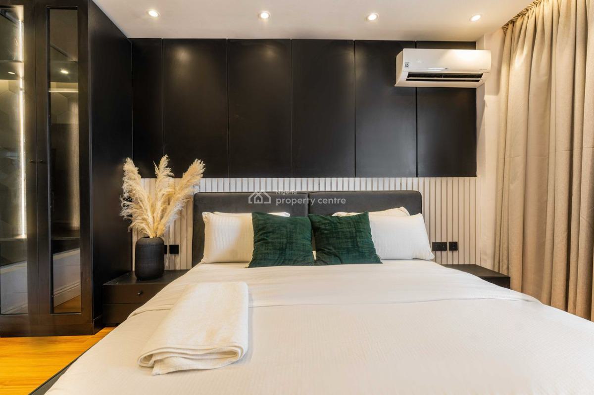 Luxury 3 Bedrooms Apartment, Lekki Phase 1, Lekki, Lagos, Flat / Apartment Short Let