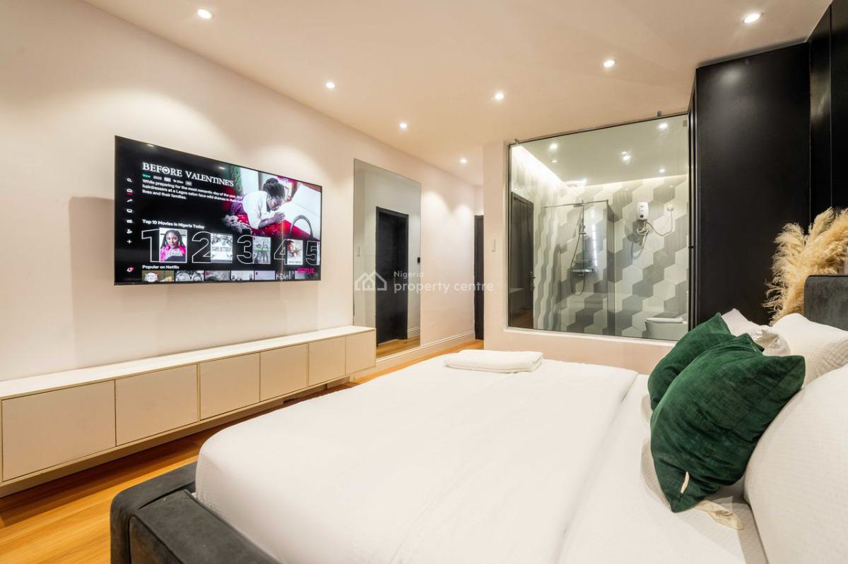 Luxury 3 Bedrooms Apartment, Lekki Phase 1, Lekki, Lagos, Flat / Apartment Short Let