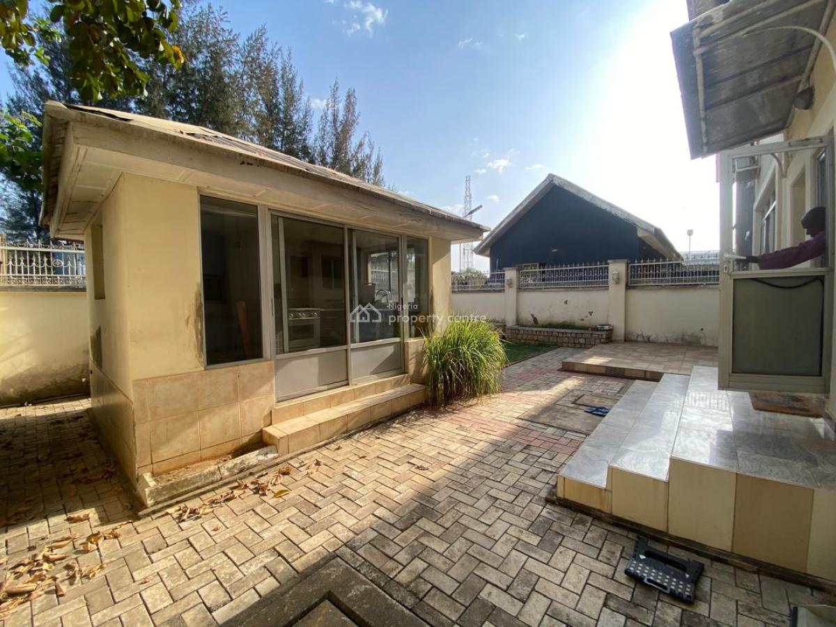 Spacious 3 Bedroom with Study and Bq, Zone D First Gate ., Apo, Abuja, Terraced Duplex for Rent