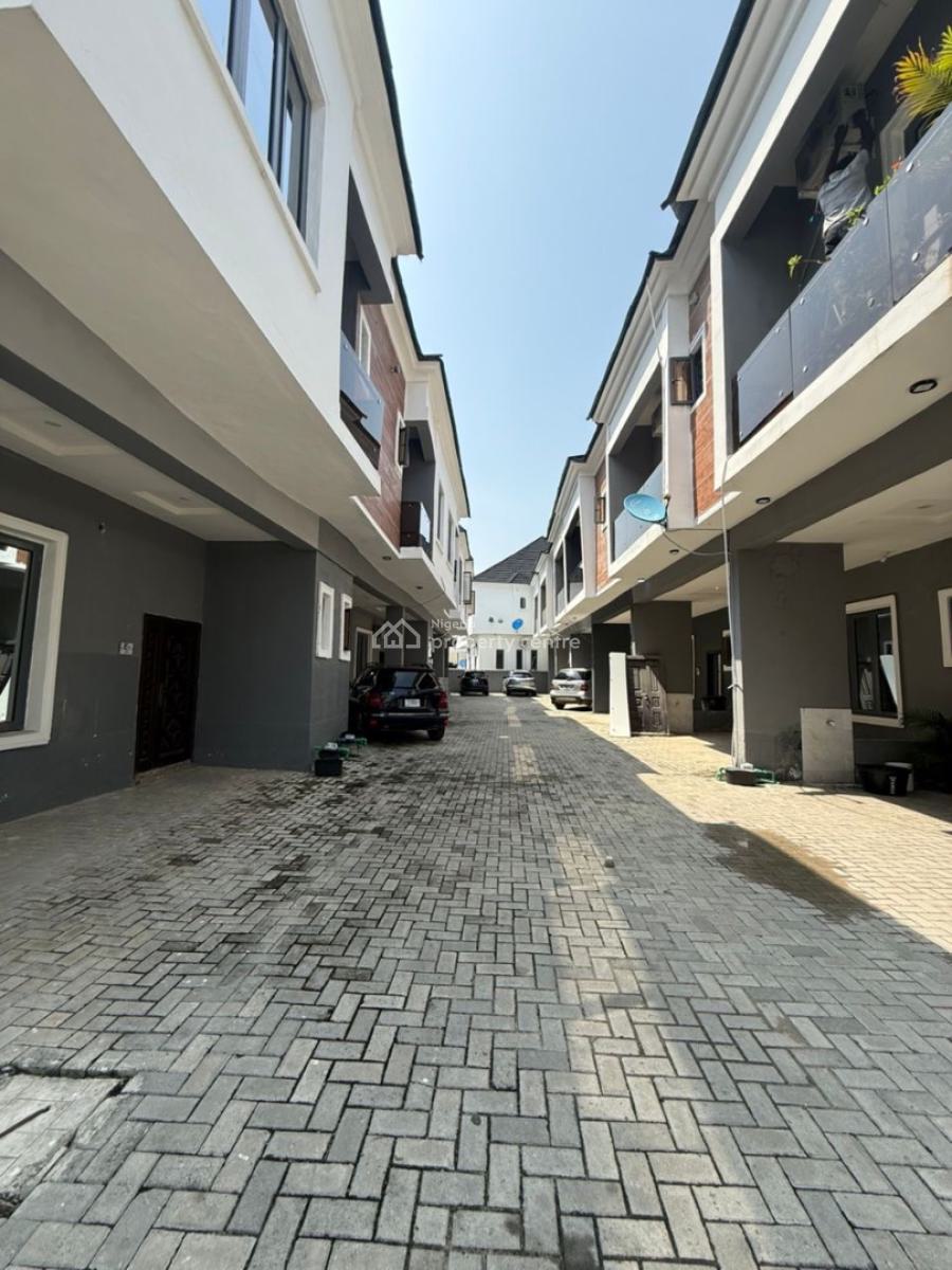 3bedroom Terraced Duplex, Atlantic Villie Estate, Harries Drive Vgc, Lekki, Lagos, Terraced Duplex for Rent