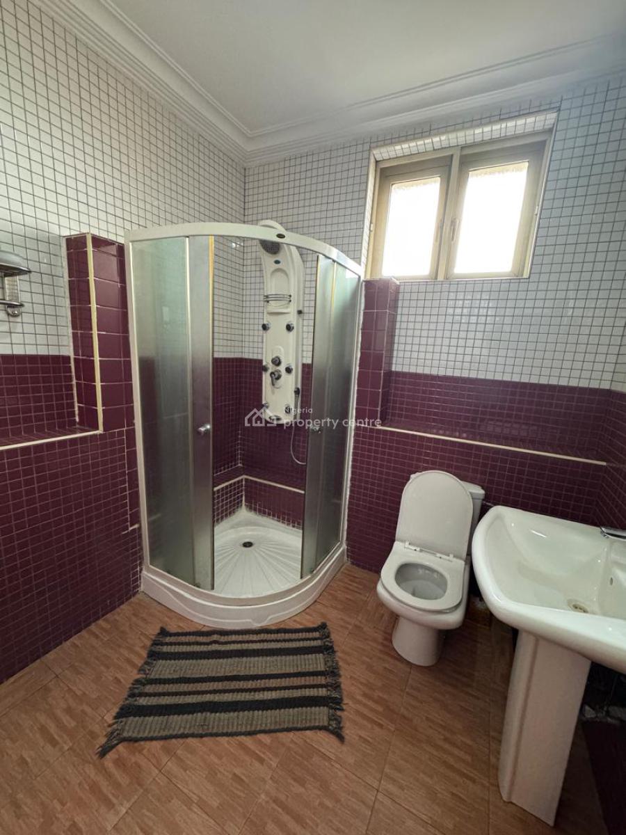 Property on 1300 Square Feet, Ikoyi, Lagos, House for Sale