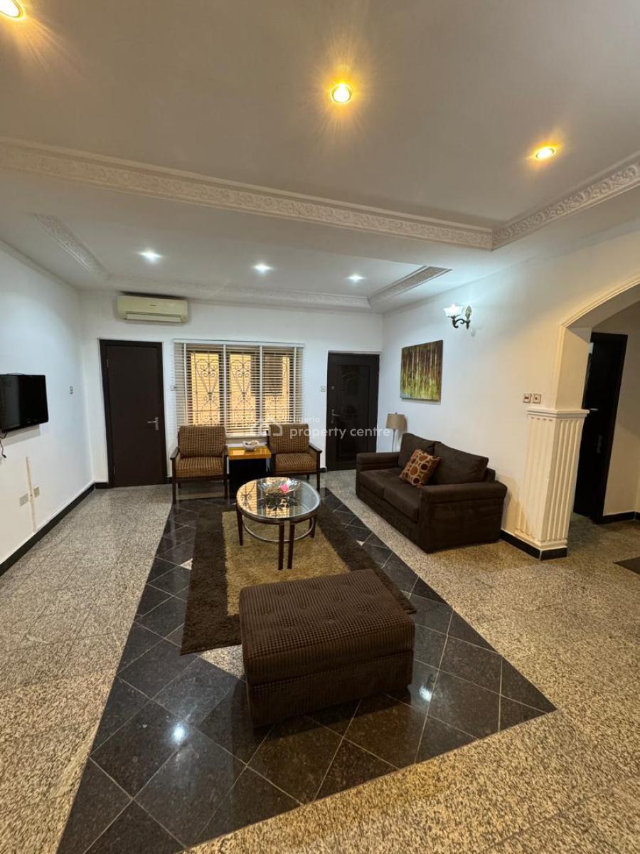 Property on 1300 Square Feet, Ikoyi, Lagos, House for Sale