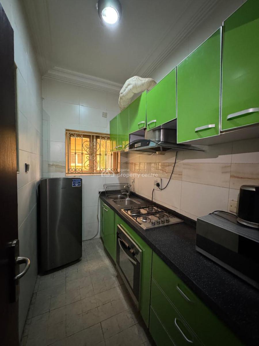 Property on 1300 Square Feet, Ikoyi, Lagos, House for Sale