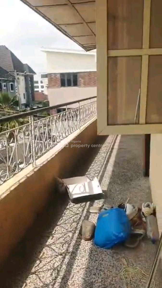 Two Bedroom Flat in Alagomeji, Yaba., Alagomeji, Yaba, Lagos, Flat / Apartment for Rent