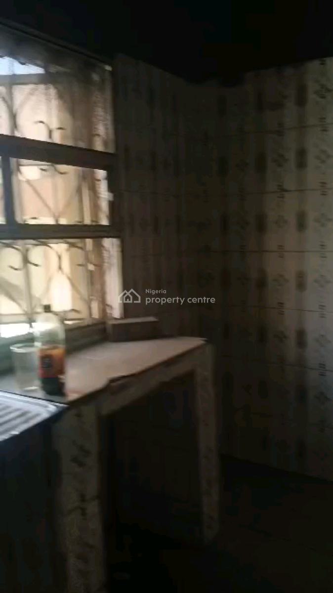 Two Bedroom Flat in Alagomeji, Yaba., Alagomeji, Yaba, Lagos, Flat / Apartment for Rent