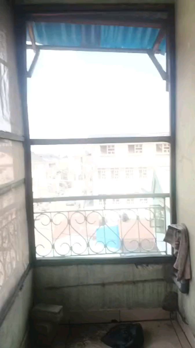 Two Bedroom Flat in Alagomeji, Yaba., Alagomeji, Yaba, Lagos, Flat / Apartment for Rent