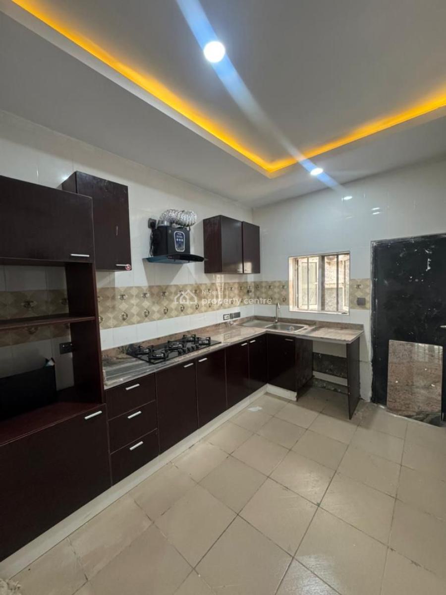 Fully Serviced 3 Bedroom Apartment, Osapa, Lekki, Lagos, Flat / Apartment for Rent