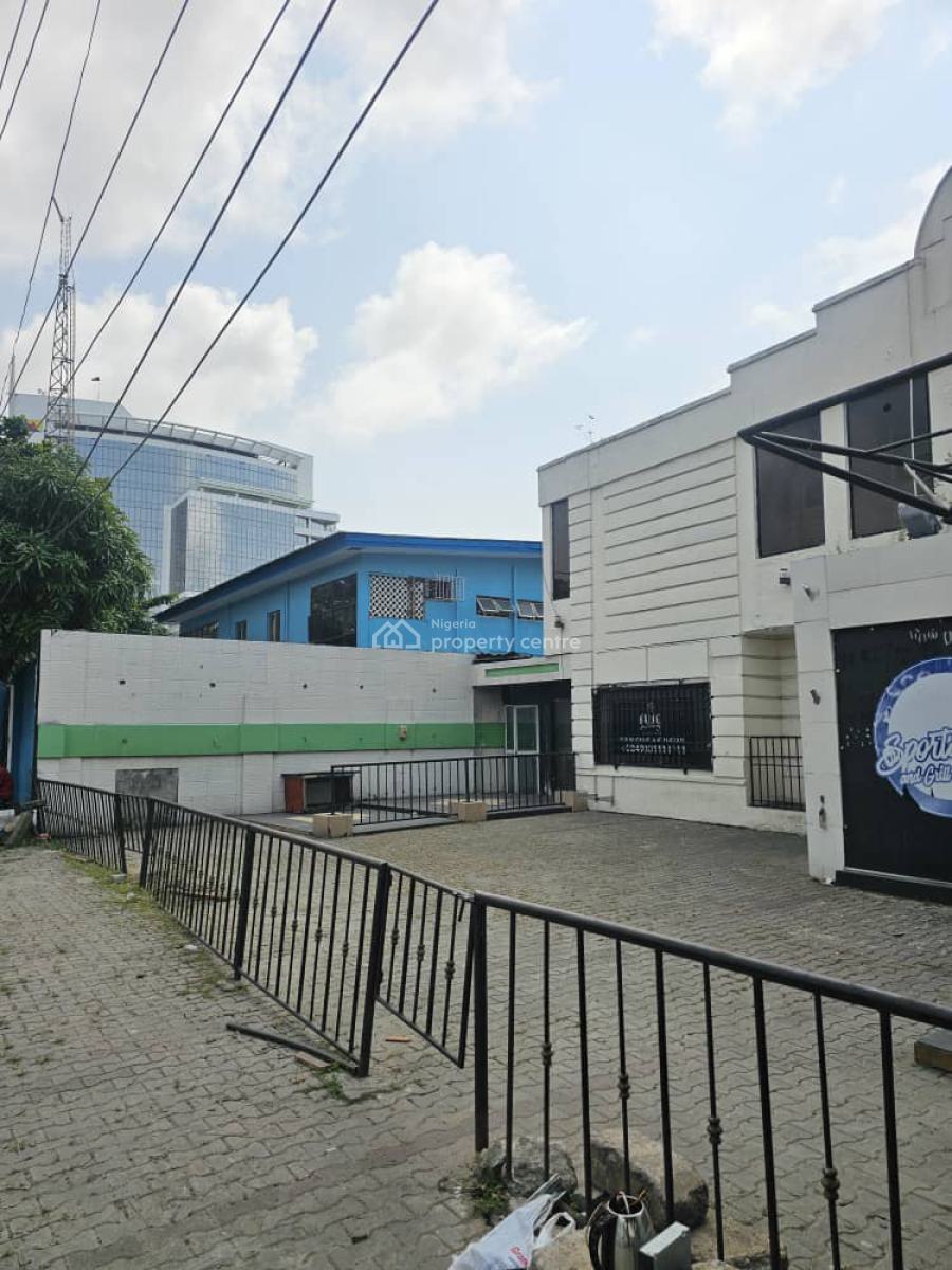Fully Detached House on a Good Location, Saka Tinubu, Victoria Island (vi), Lagos, Plaza / Complex / Mall for Rent
