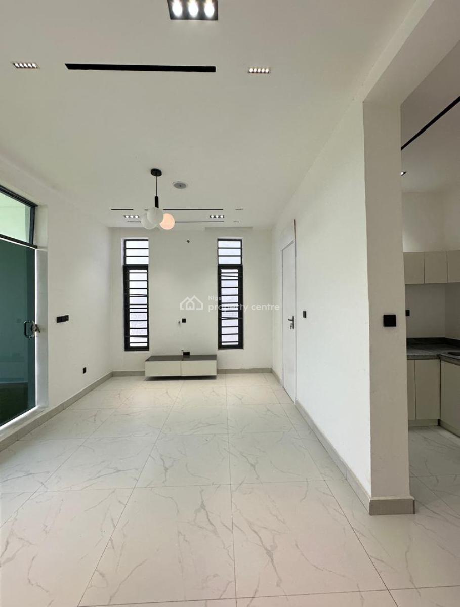 Contemporary Luxury Spacious 5 Bedroom Fully Detached Duplex with Bq, Lekki County Estate. Lekki, Lekki Phase 2, Lekki, Lagos, Detached Duplex for Sale