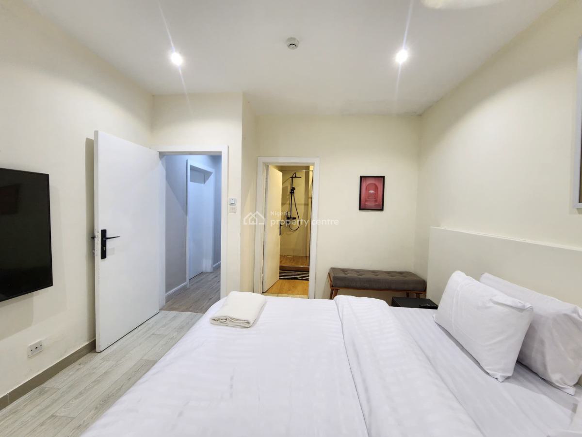 Luxury 2 Bedroom Apartment, Lekki Phase 1, Lekki, Lagos, Flat / Apartment Short Let