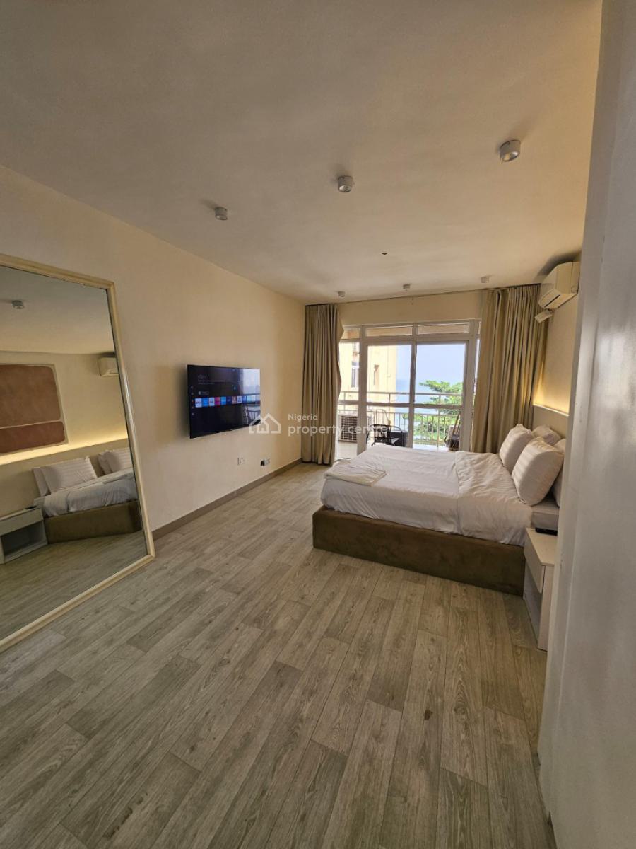 Luxury 2  Bedroom Apartment, Lekki Phase 1, Lekki, Lagos, Flat / Apartment Short Let