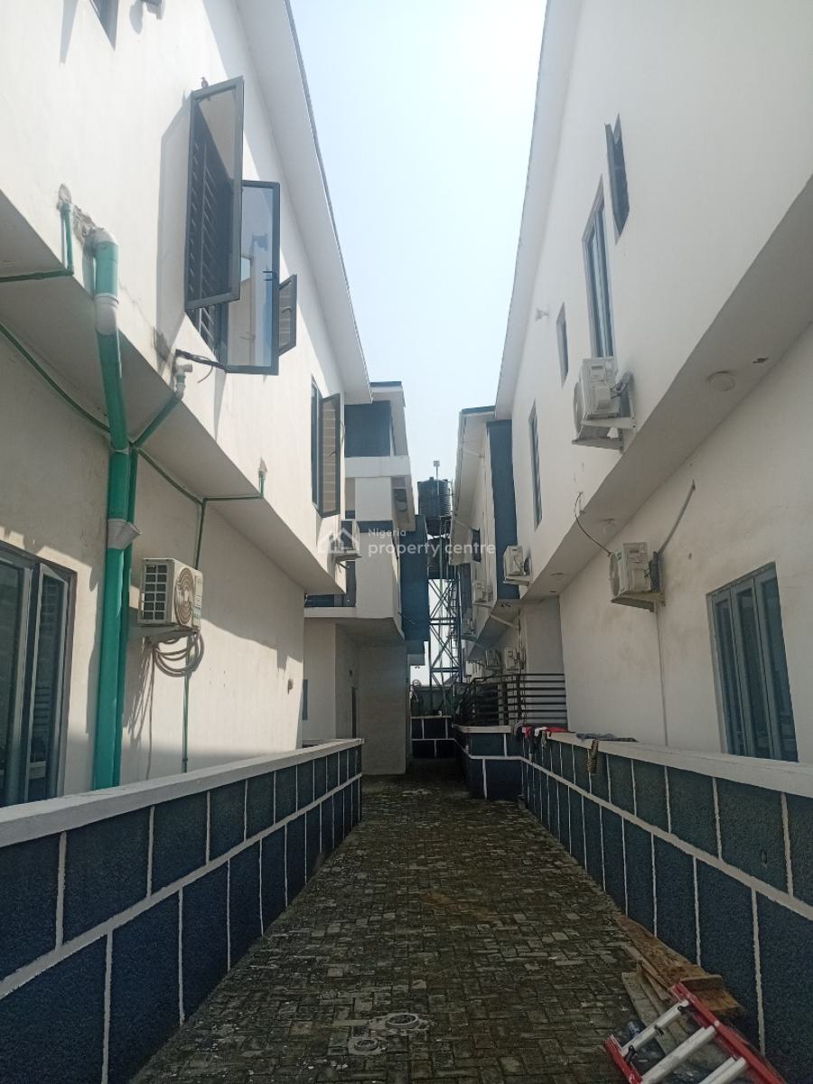 Dazzling 4-bedroom Duplex, Orchid Road, Lekki, Lagos, Semi-detached Duplex for Rent