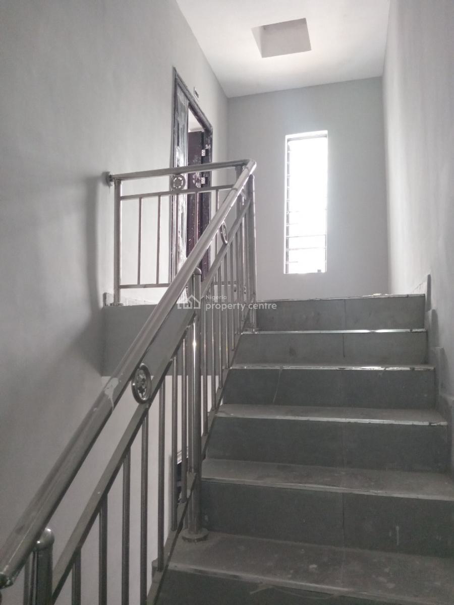 Luxury Newly Built Room and Parlour Upstairs with 2 Toilets, Majek Sangotedo, Ajah, Lagos, Mini Flat (room and Parlour) for Rent