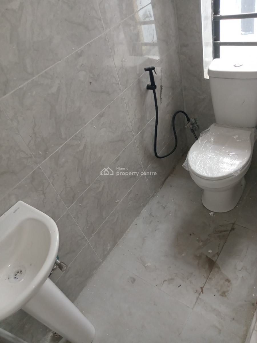 Luxury Newly Built Room and Parlour Upstairs with 2 Toilets, Majek Sangotedo, Ajah, Lagos, Mini Flat (room and Parlour) for Rent