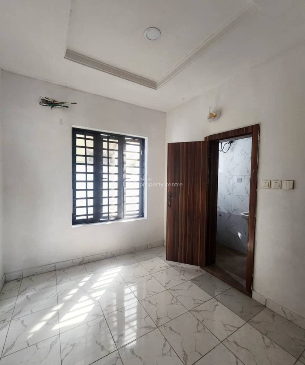 Newly Built 2bedroom Apt Fitted Kitchen Large Living Room, Ologolo, Lekki, Lagos, Flat / Apartment for Rent