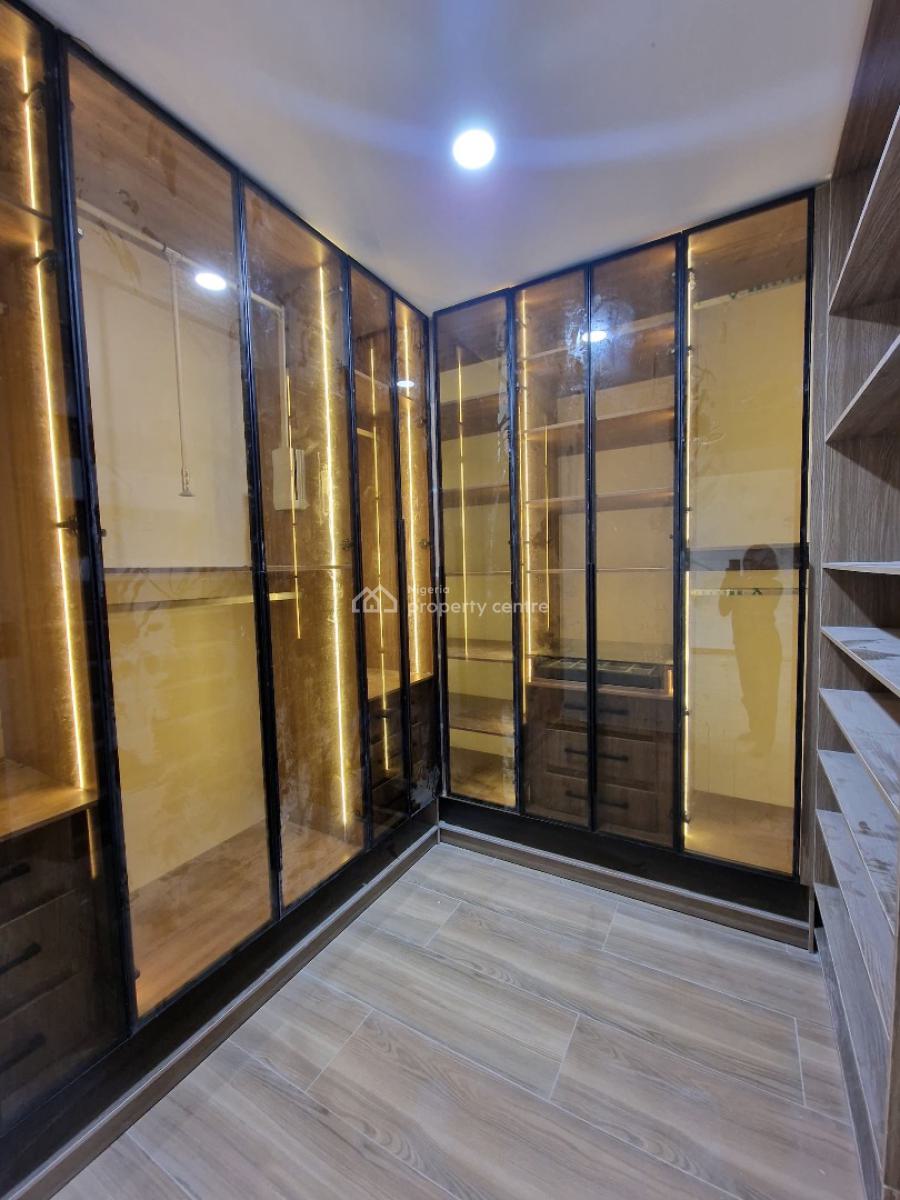 Luxurious 4-bedrooms  Apartment Available Banana Island, Banana Island, Banana Island, Ikoyi, Lagos, Flat / Apartment for Sale