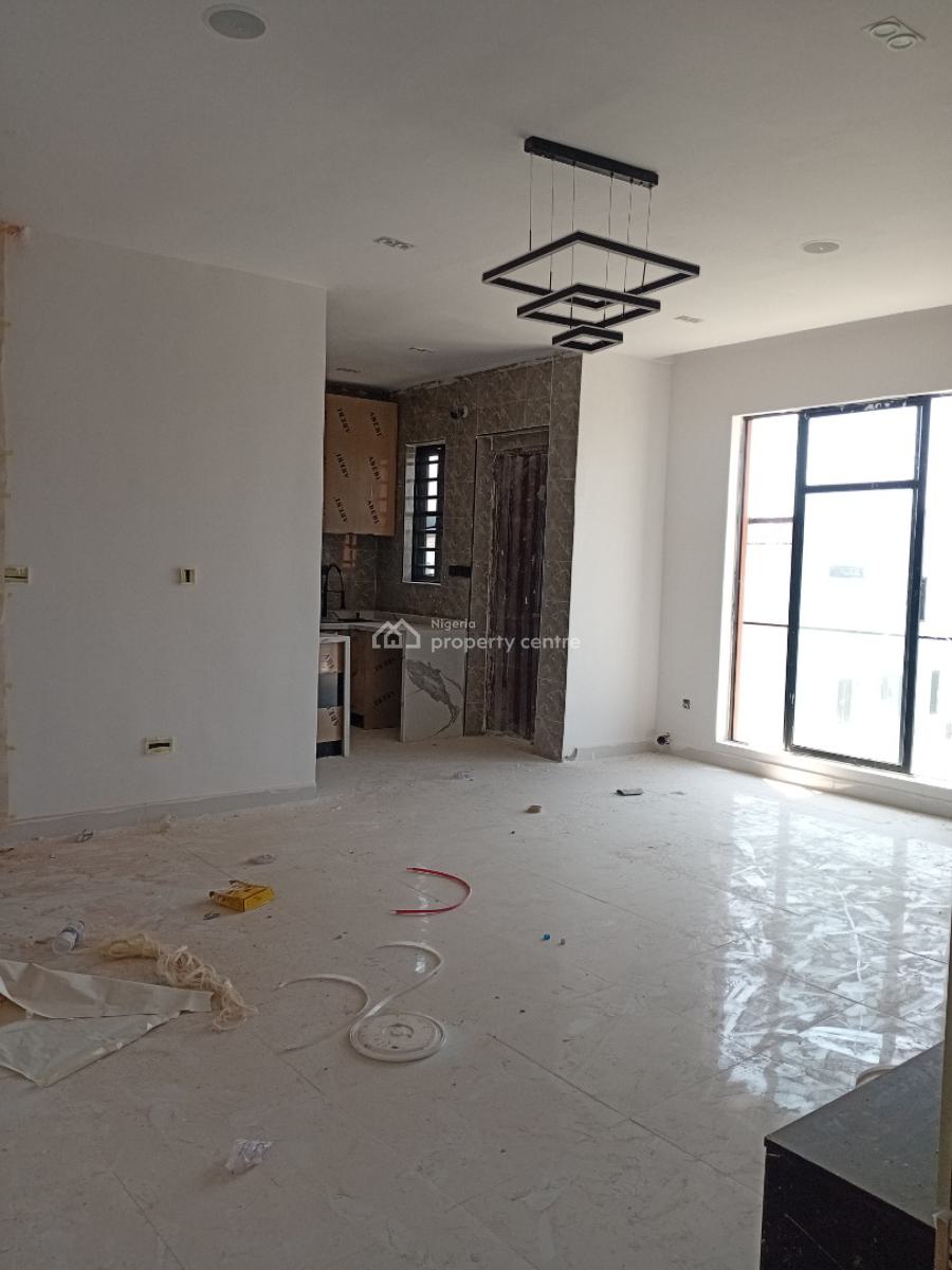 Tower of Beauty in a 2bedroom Duplex, Ologolo, Lekki, Lagos, Block of Flats for Sale
