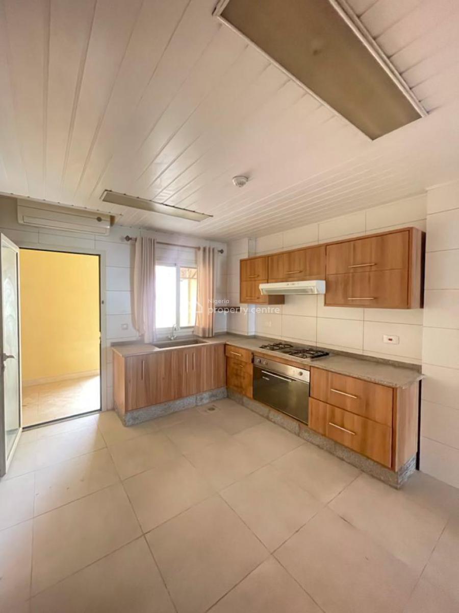 *  an Exquisite 3 Bedroom Apartment with Elevator and Swimm, Banana Island, Banana Island, Ikoyi, Lagos, Flat / Apartment for Sale