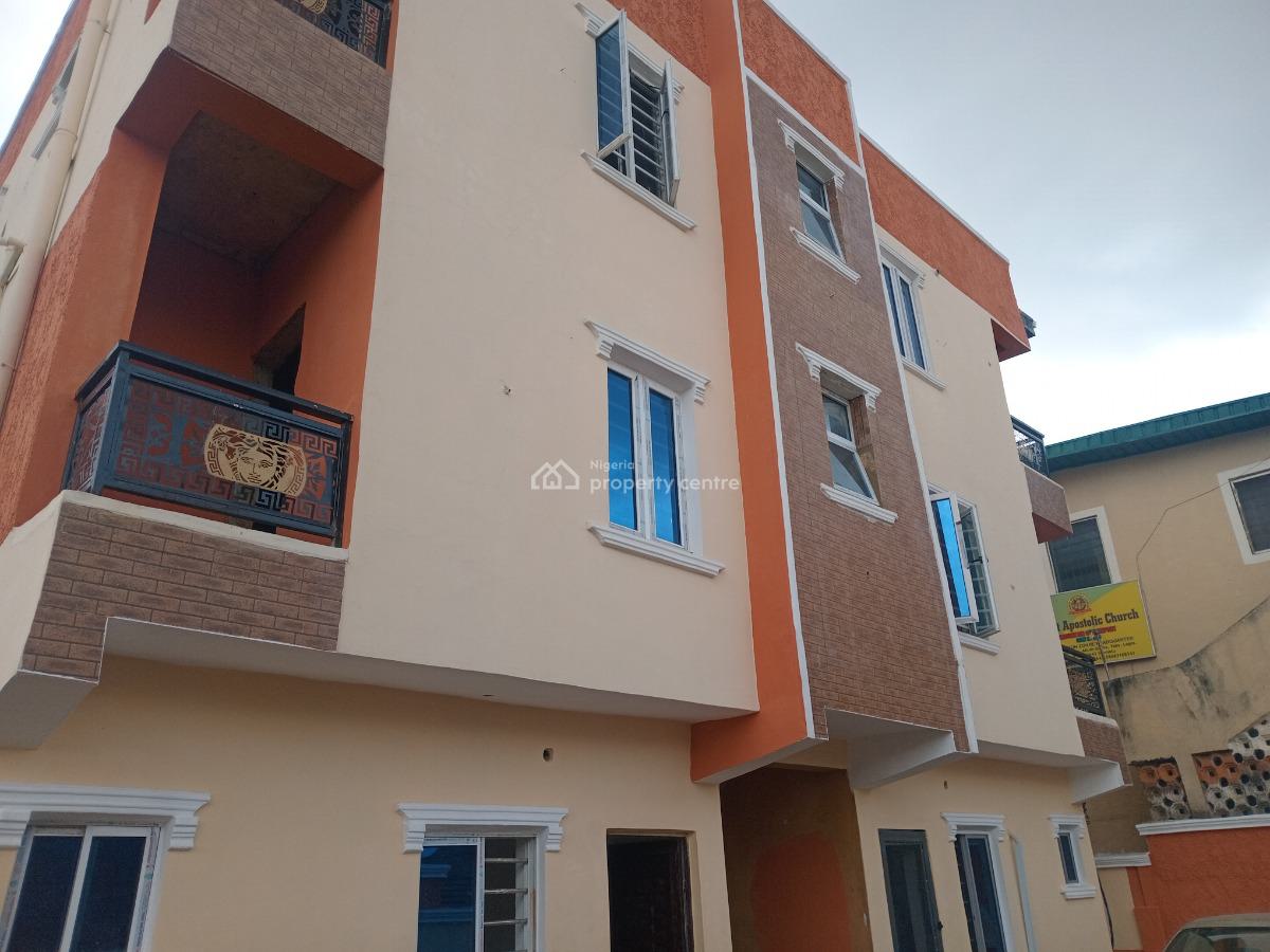 Texas Roomself Con, Folagoro By Yabatech  an Unilag, Fola Agoro, Yaba, Lagos, Self Contain (single Rooms) for Rent