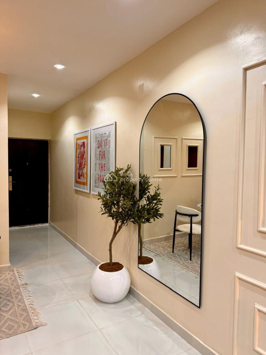 2 Bedrooms Ensuite Apartment., Olubunmi Owa Street, Admiralty Way., Lekki Phase 1, Lekki, Lagos, Flat / Apartment Short Let