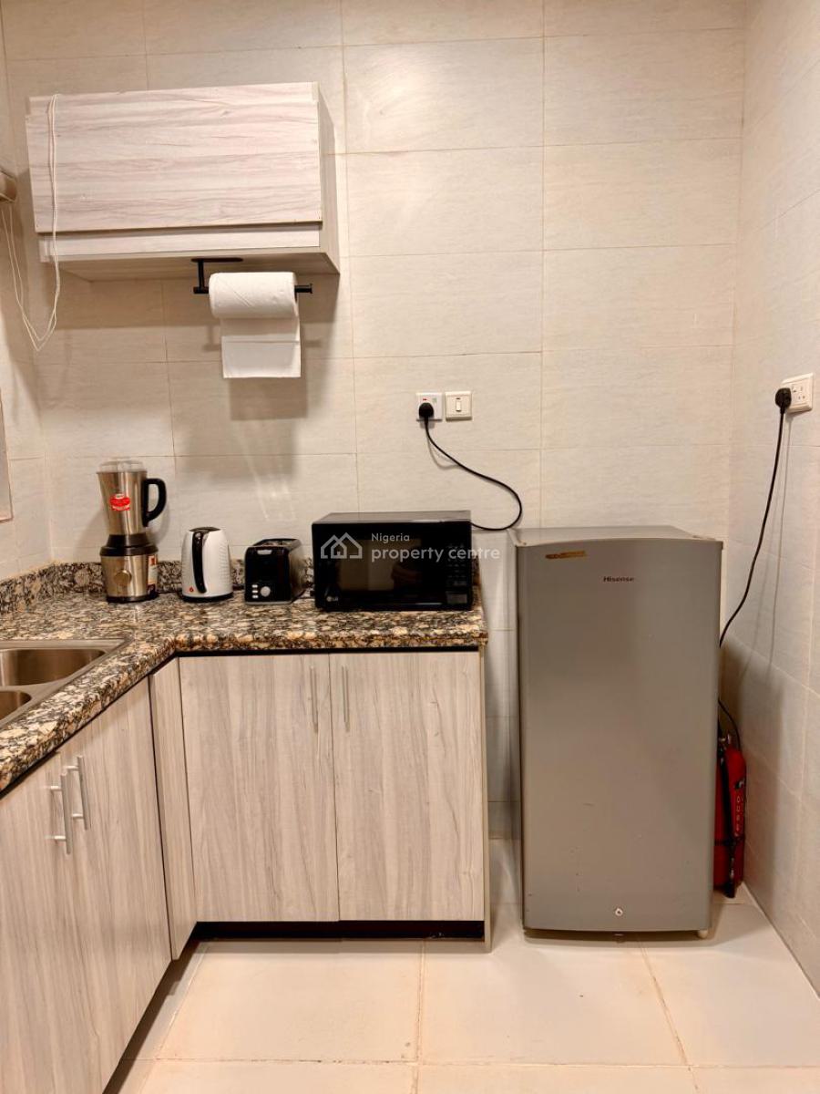 2 Bedrooms Ensuite Apartment., Olubunmi Owa Street, Admiralty Way., Lekki Phase 1, Lekki, Lagos, Flat / Apartment Short Let