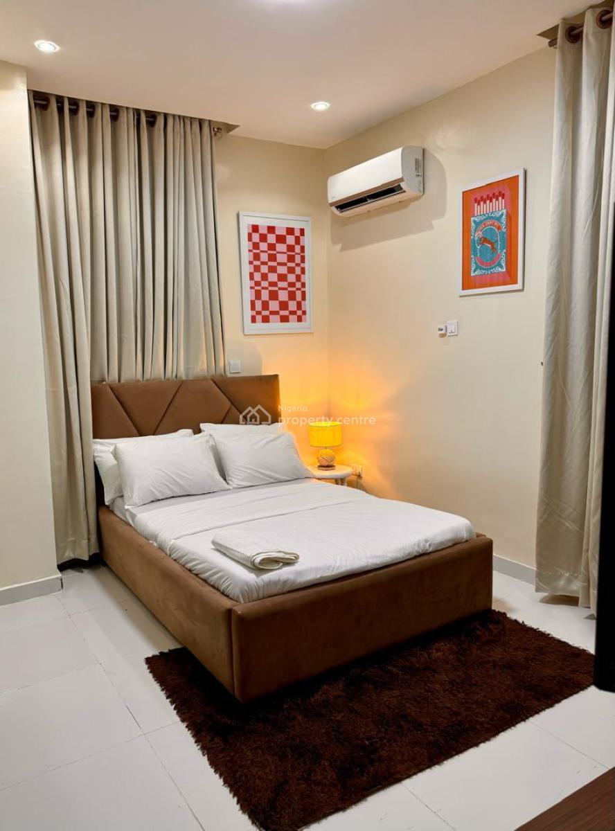 2 Bedrooms Ensuite Apartment., Olubunmi Owa Street, Admiralty Way., Lekki Phase 1, Lekki, Lagos, Flat / Apartment Short Let