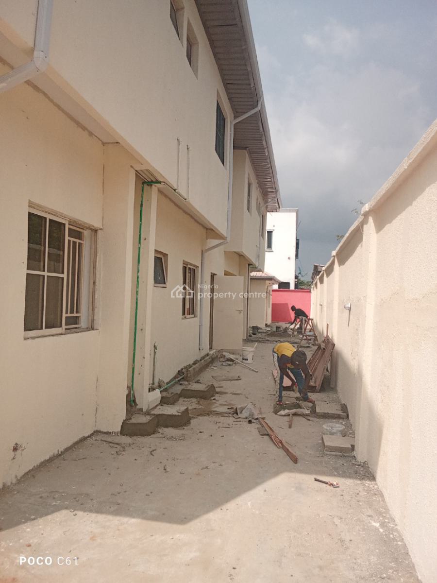 Top Notch Renovated 2 Bedroom Flat, Blenco Sangotedo Lekki, Sangotedo, Ajah, Lagos, House for Rent