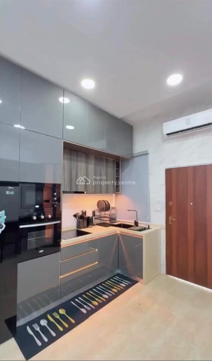 Luxury 4 Bedroom Self Compound Duplex with Ps5 and Snooker Board, Behind Emmanuel The Savior Catholic Church, Off High Court Road, Asaba, Delta, House Short Let