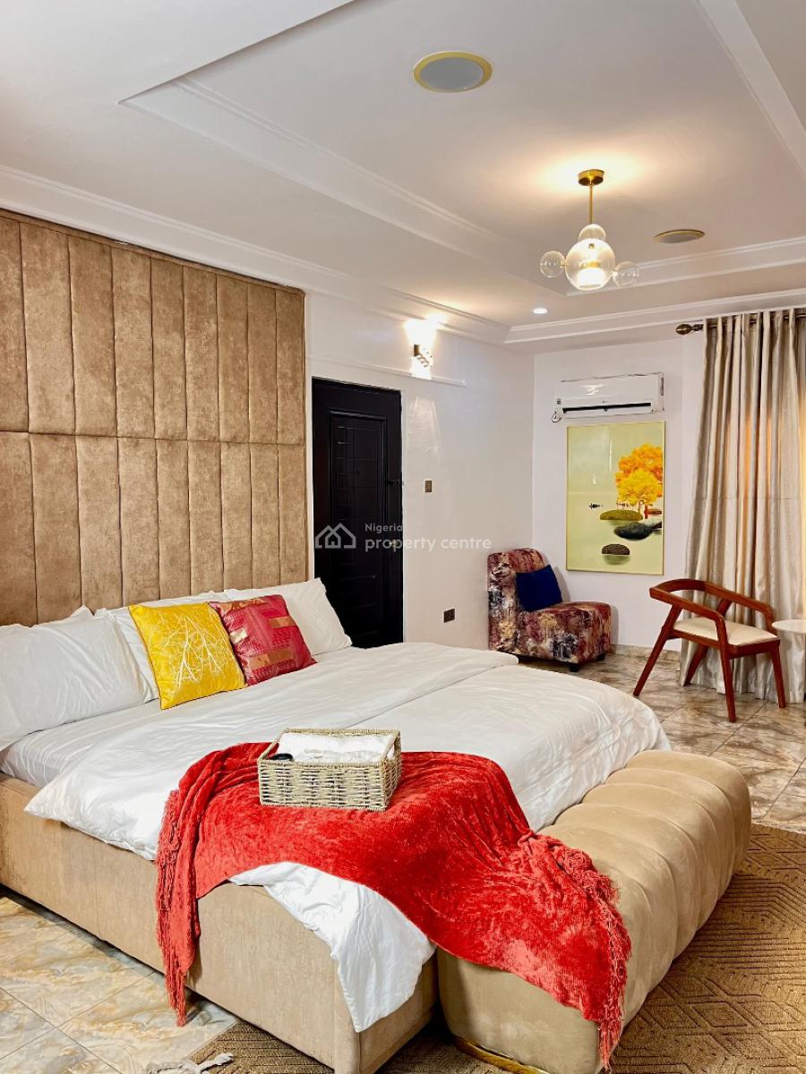 Premium 5-bedroom Ensuite Residence + Game Lounge & Backup Power, Lekki Phase 1, Lekki, Lagos, Flat / Apartment Short Let