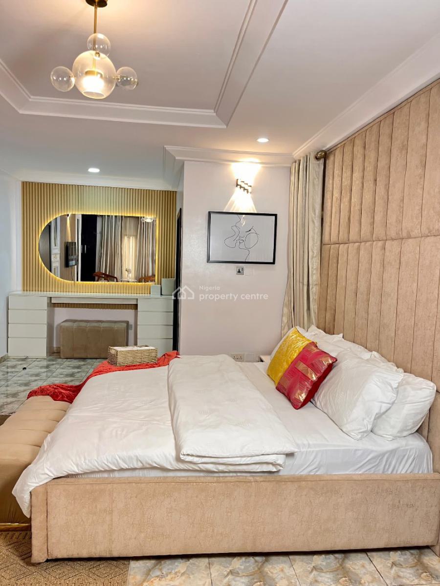 Premium 5-bedroom Ensuite Residence + Game Lounge & Backup Power, Lekki Phase 1, Lekki, Lagos, Flat / Apartment Short Let