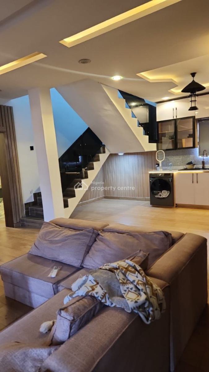 3 Bedroom Terrace En-suite Duplex with Gym and Ps5, Okpanam Road, Asaba, Delta, Flat / Apartment Short Let