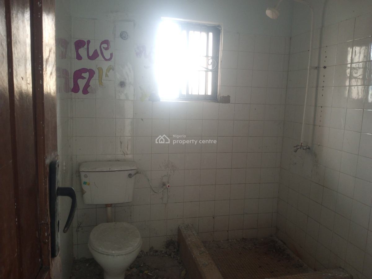 Newly Renovated 3bed Upstairs Pop in an Estate, Badore, Ajah, Lagos, Flat / Apartment for Rent